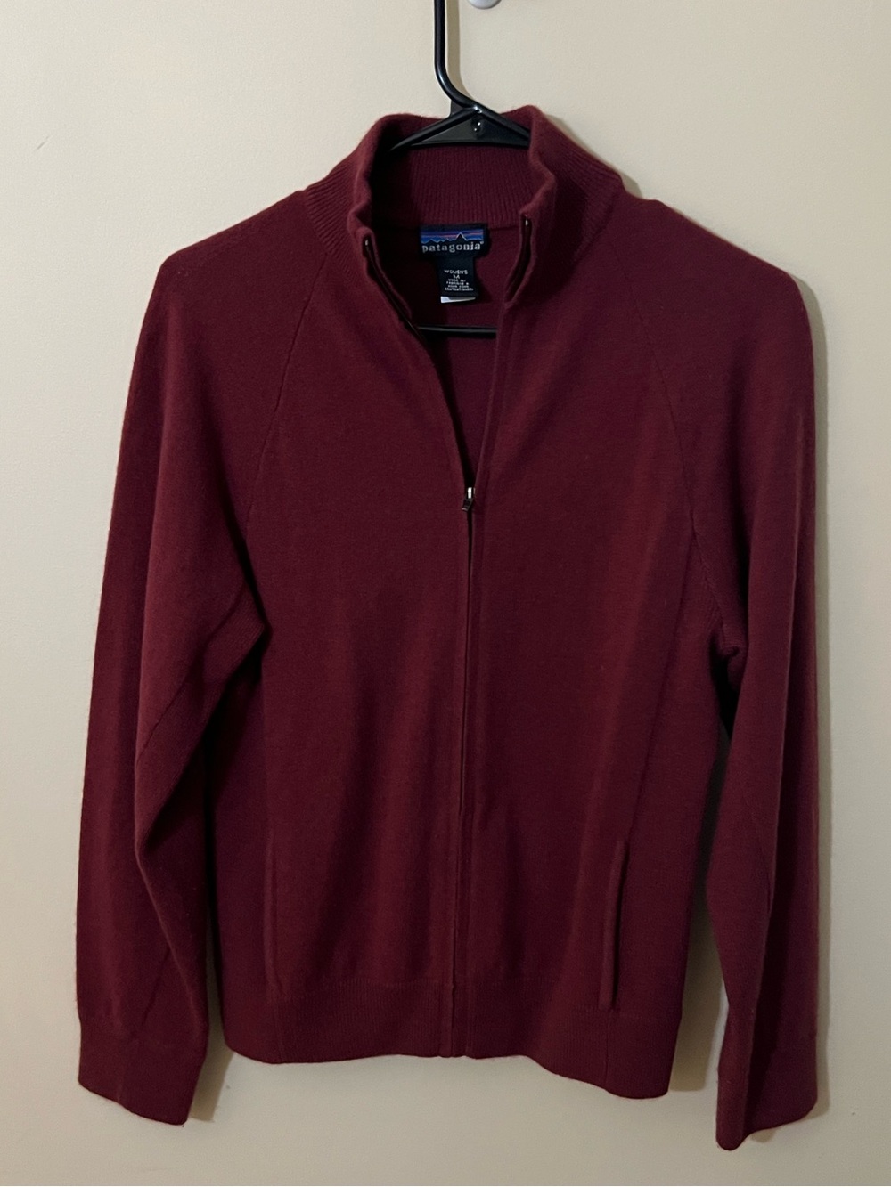 Vintage Patagonia Women's 100% Cashmere Zip Up Sweater Maroon Size M Hole